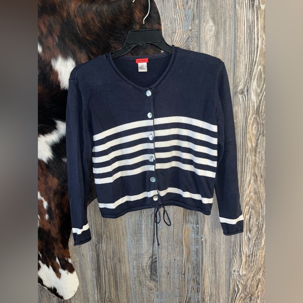 Genesis size petite medium navy blue and white opal colored button up top